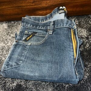 Area men’s jeans new